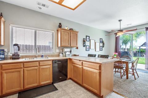 2320 E La Vida, Visalia, CA 93292 photo 12