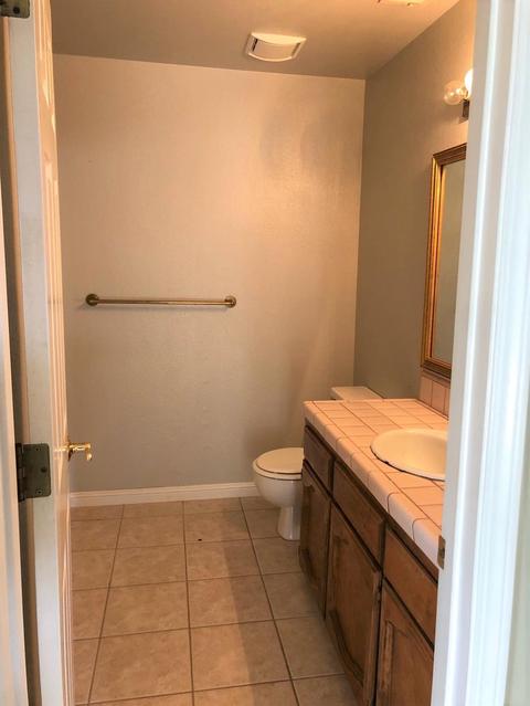 1122 Raymond Rd, Hanford, CA 93230 photo 4