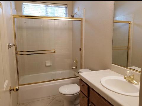 698 Avalon Dr, Lemoore, CA 93245 photo 29