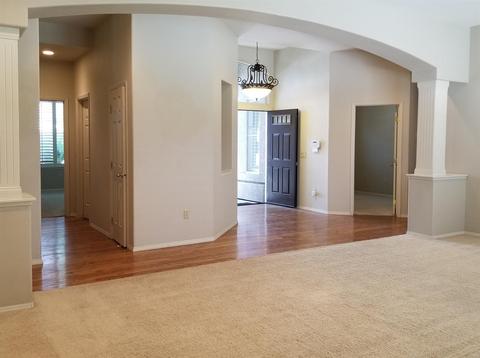 698 Avalon Dr, Lemoore, CA 93245 photo 11