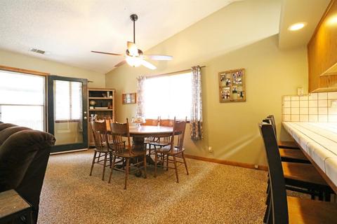1812 E Westcott Ct, Visalia, CA 93292 photo 7