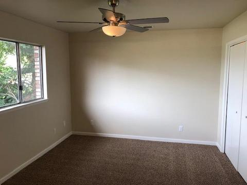 1125 E Feemster Ave, Visalia, CA 93292 photo 13