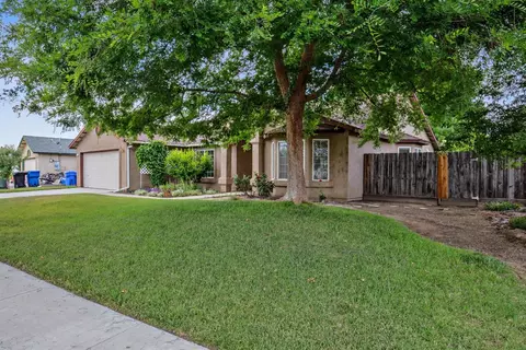 862 Dublin Dr, Lemoore, CA 93245 photo 3