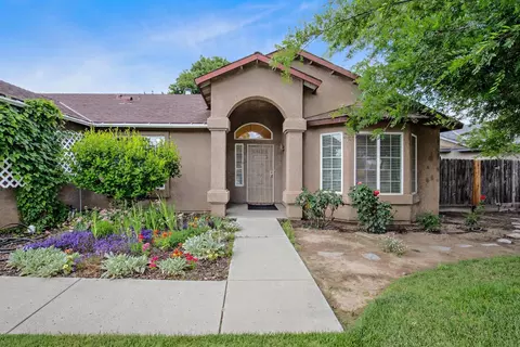 862 Dublin Dr, Lemoore, CA 93245 photo 4