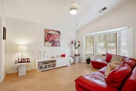 862 Dublin Dr, Lemoore, CA 93245 photo 8