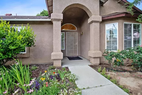 862 Dublin Dr, Lemoore, CA 93245 photo 5