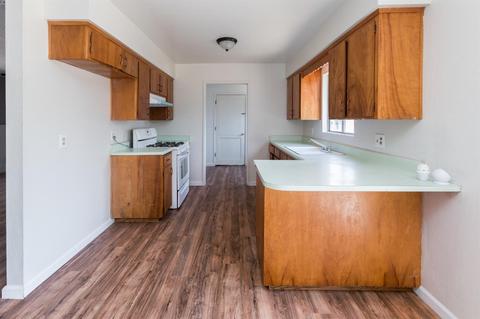 15813 Beechwood Ave, Ivanhoe, CA 93235 photo 4