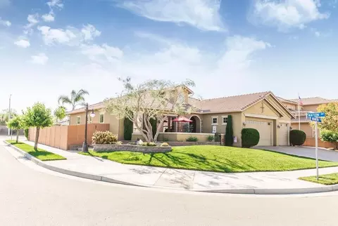 736 Arlington Pl, Lemoore, CA 93245 photo 1