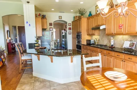 736 Arlington Pl, Lemoore, CA 93245 photo 14