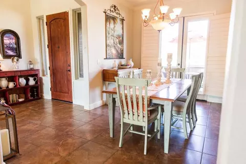 736 Arlington Pl, Lemoore, CA 93245 photo 8