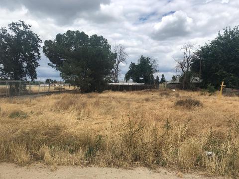 912 E K Rd, Visalia, CA 93292 photo 1