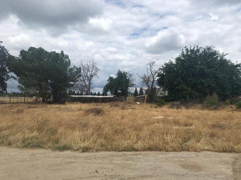 912 E K Rd, Visalia, CA 93292 photo 2