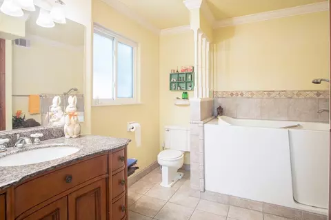 583 E Gail Ave, Tulare, CA 93274 photo 10