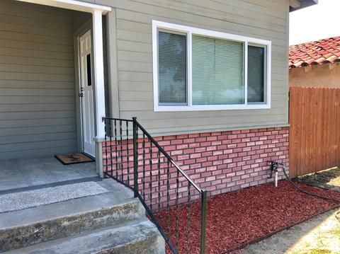 113 Elm St, Hanford, CA 93230 photo 4