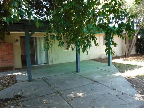 326 Evergreen Ave, Visalia, CA 93277 photo 19