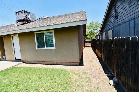 2109 E Harvard Ct, Visalia, CA 93292 photo 4