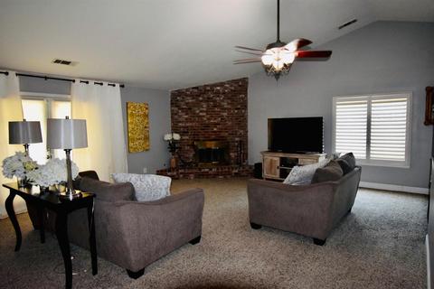 2109 E Harvard Ct, Visalia, CA 93292 photo 7