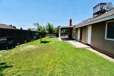 2109 E Harvard Ct, Visalia, CA 93292 photo 3