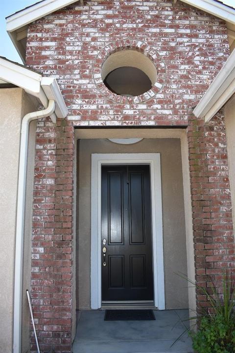 1087 Randy Ave, Fowler, CA 93625 photo 2