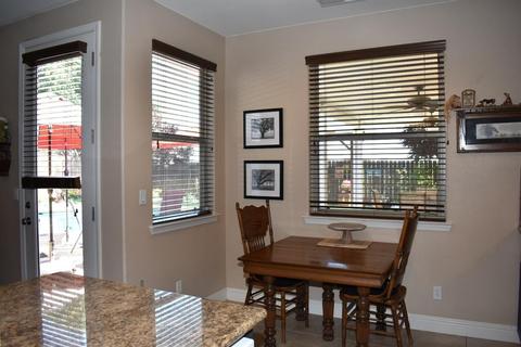 1087 Randy Ave, Fowler, CA 93625 photo 6
