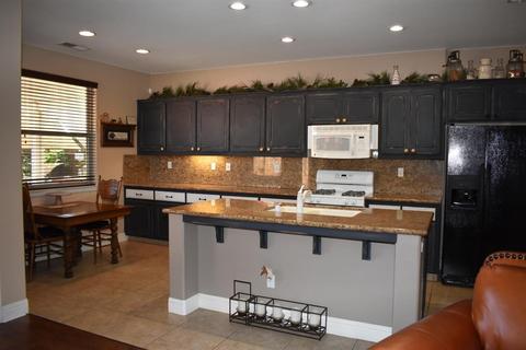 1087 Randy Ave, Fowler, CA 93625 photo 3