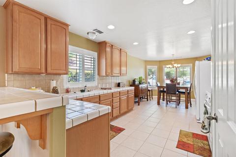 3811 E Center Ave, Visalia, CA 93292 photo 13