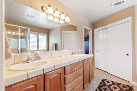 3811 E Center Ave, Visalia, CA 93292 photo 23