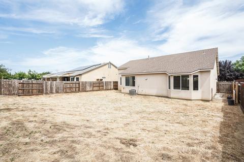 567 Siena Way, Lemoore, CA 93245 photo 18