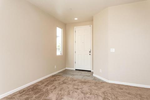 567 Siena Way, Lemoore, CA 93245 photo 2