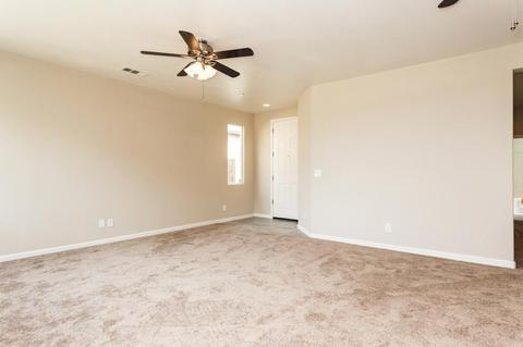 567 Siena Way, Lemoore, CA 93245 photo 3