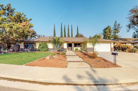 160 E Willow St, Hanford, CA 93230 photo 1