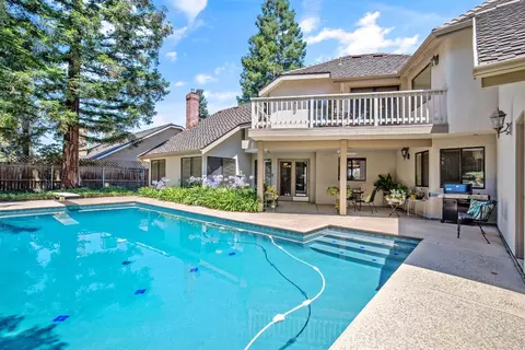 245 E Chestnut Ct, Visalia, CA 93277 photo 23
