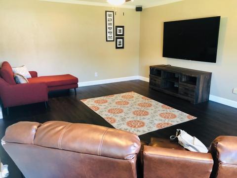 2321 E Howard Ave, Visalia, CA 93292 photo 3