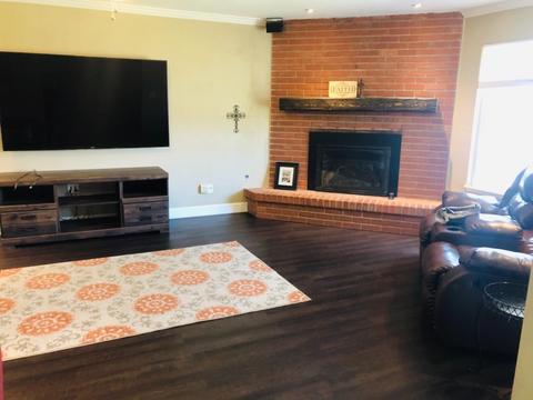 2321 E Howard Ave, Visalia, CA 93292 photo 5