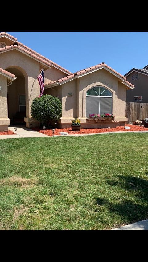 1092 Golf Ave, Lemoore, CA 93245 photo 2