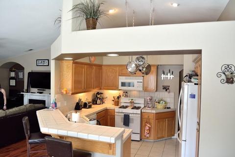 1092 Golf Ave, Lemoore, CA 93245 photo 8