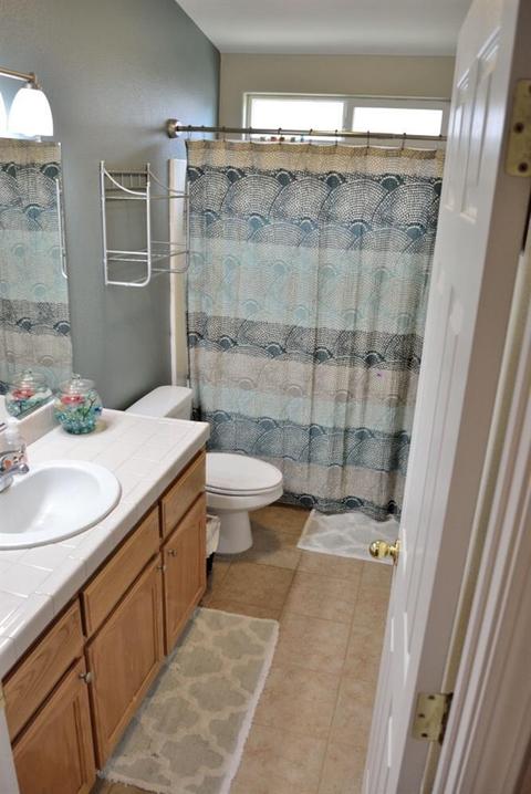 1092 Golf Ave, Lemoore, CA 93245 photo 16