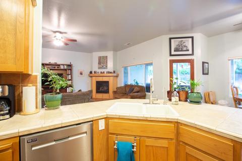 719 Sherwood St, Exeter, CA 93221 photo 6
