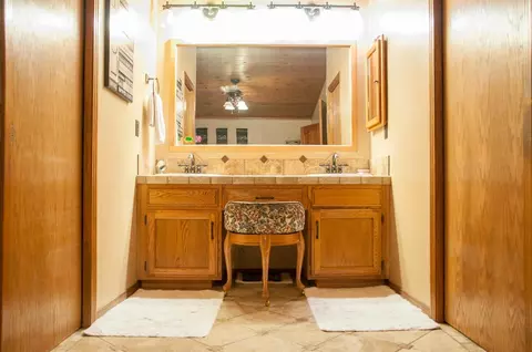 1472 E Avila Dr, Tulare, CA 93274 photo 32