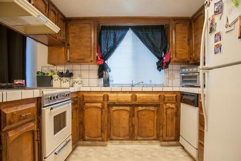 1740 E Laura Ave, Visalia, CA 93292 photo 9