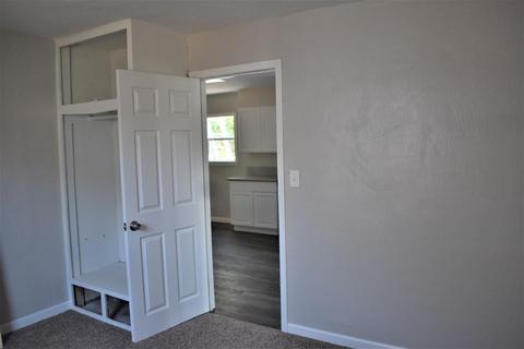 732 S Milsap Ave, Dinuba, CA 93618 photo 14