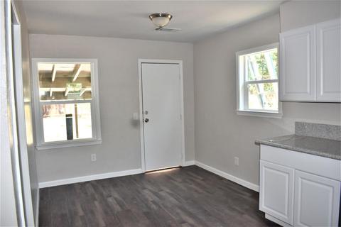 732 S Milsap Ave, Dinuba, CA 93618 photo 7