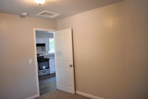 732 S Milsap Ave, Dinuba, CA 93618 photo 15