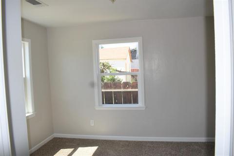 732 S Milsap Ave, Dinuba, CA 93618 photo 9