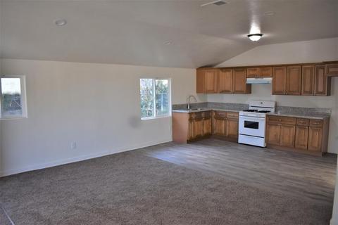823 E Tulare Ave, Earlimart, CA 93219 photo 5