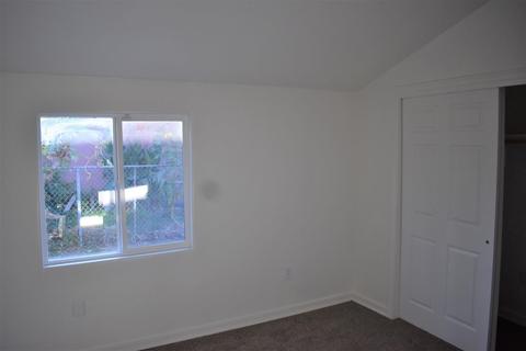 823 E Tulare Ave, Earlimart, CA 93219 photo 9