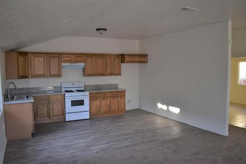 823 E Tulare Ave, Earlimart, CA 93219 photo 3
