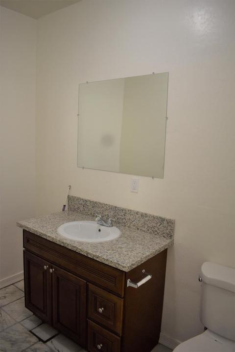 823 E Tulare Ave, Earlimart, CA 93219 photo 7