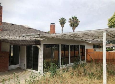 143 E Cherry Ave, Visalia, CA 93277 photo 2