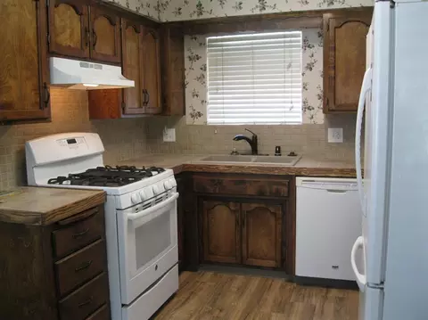 2507 S Memory St, Visalia, CA 93277 photo 7